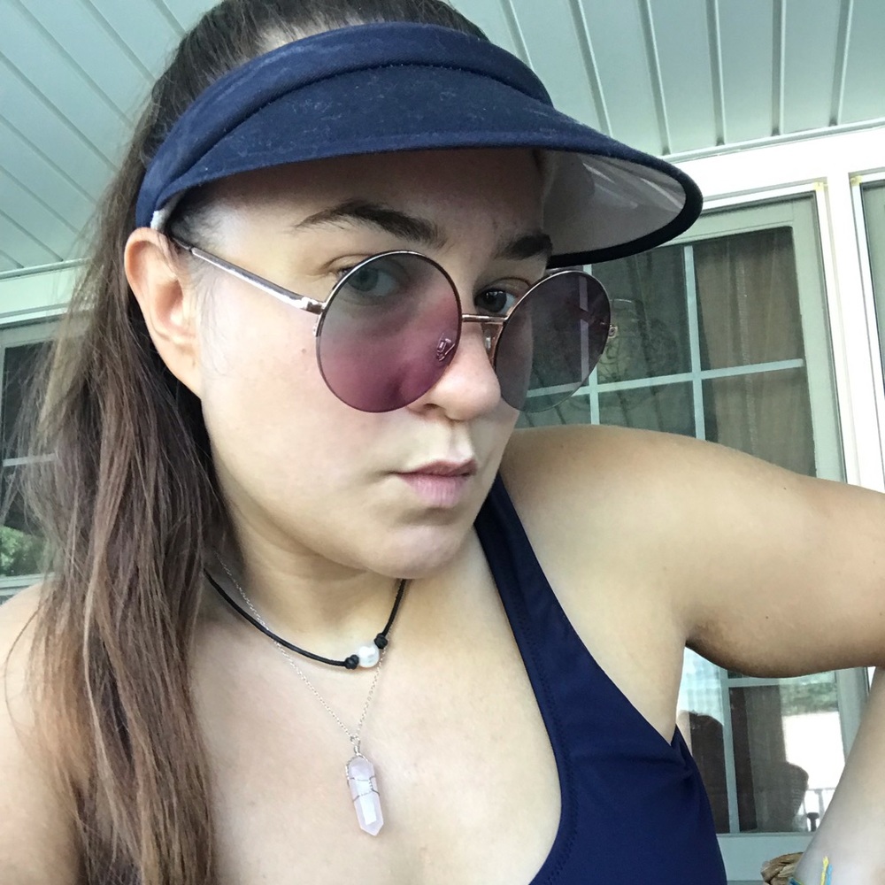 Meet your Posher, Ashley